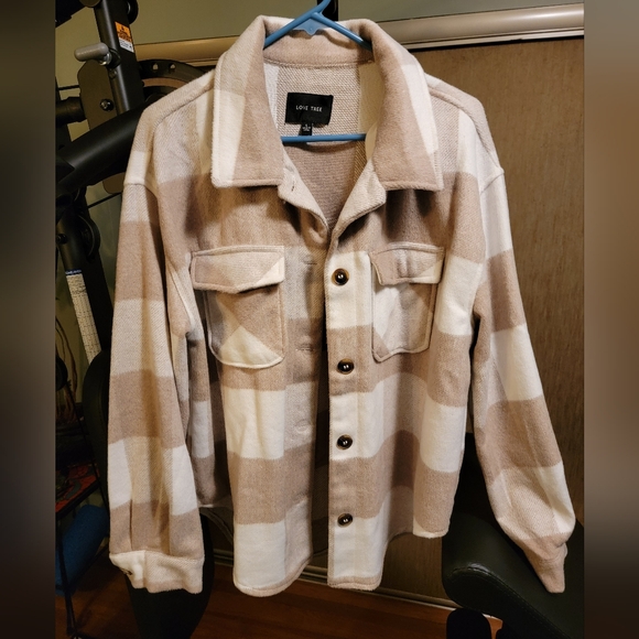Soft Plaid Shacket! Large - Picture 1 of 8